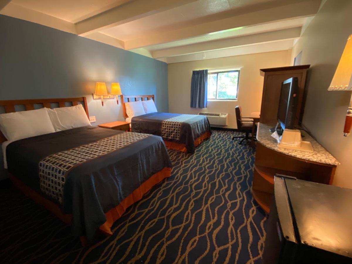 Economy Inn North Randall Extérieur photo